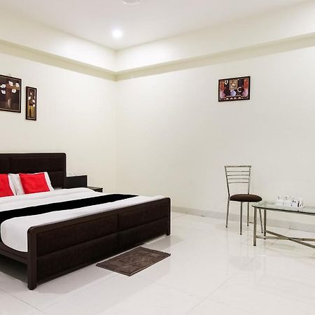 Capital O70964 Hotel D Mercy Nagpur Exterior foto